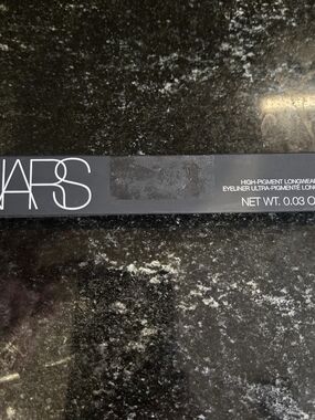 NARS High-Pigment Longwear Eyeliner - Black.. Color Va Ventino